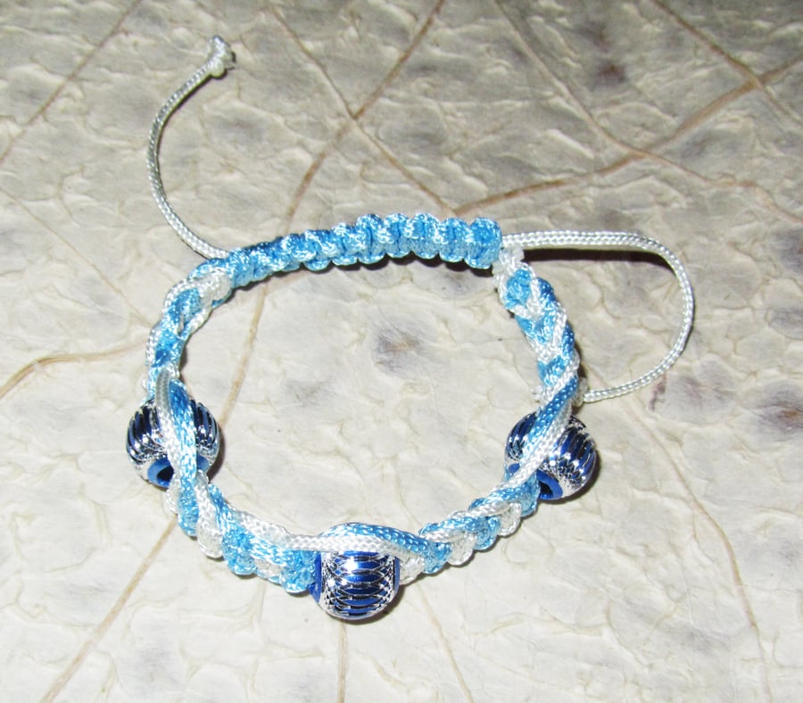 Light Blue White Macrame Bracelet with 3 Aluminium Beads