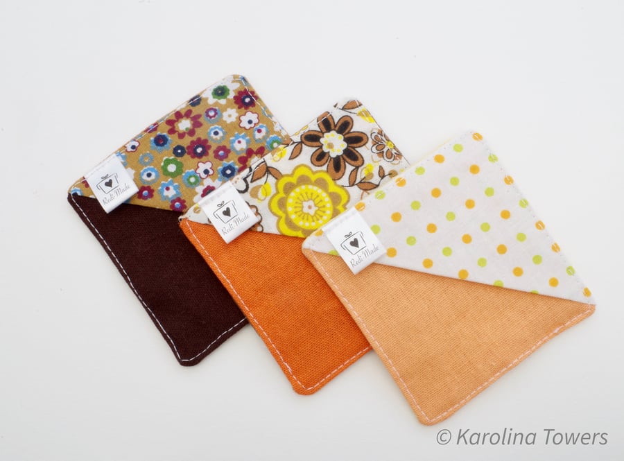 Fabric corner bookmark