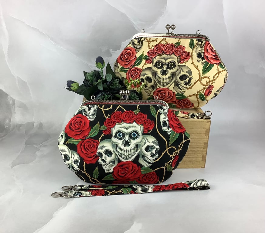 Skulls and roses medium clutch bag, Detachable strap, 2 colour options
