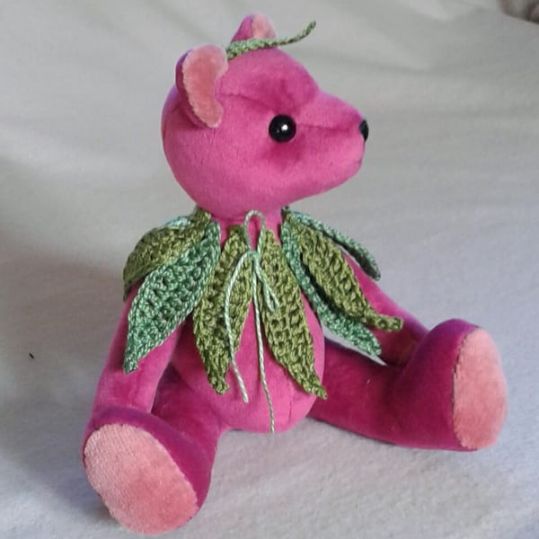 Collector's teddy bear 8" jointed 'Peach' velvet adorned with crocheted leaves 