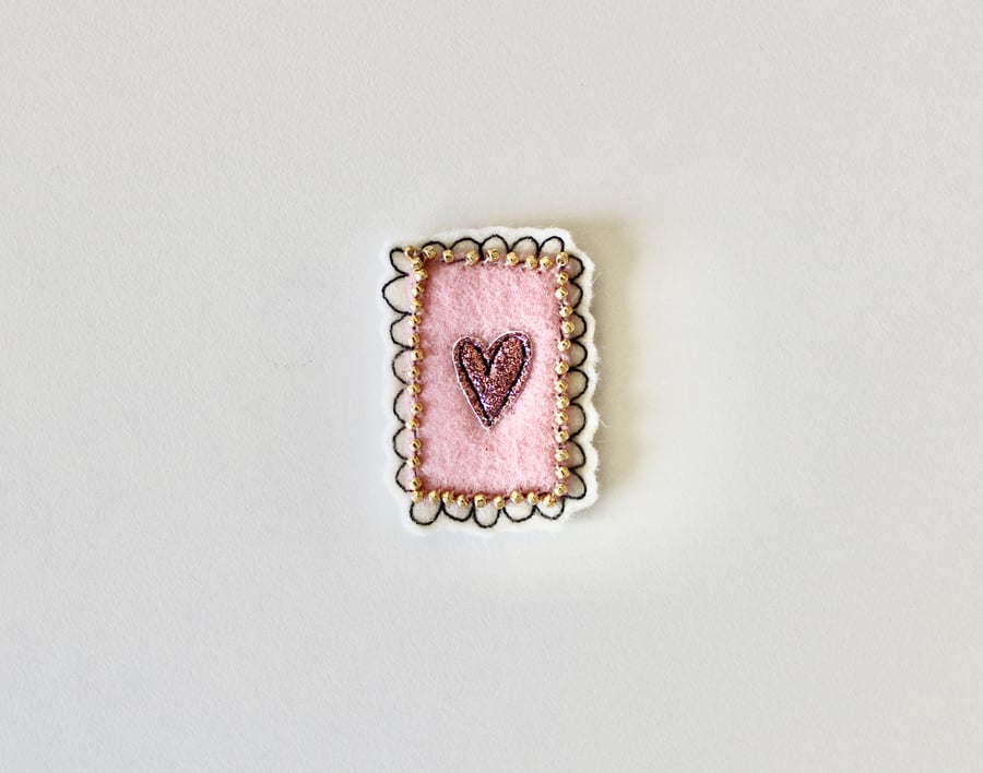 'Little Hug' - Love Token In a Box