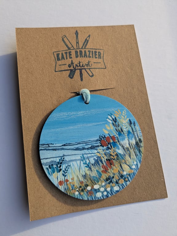 Unique Hand Painted Wooden Decorations. DAY WINTER BERRIES. New colour