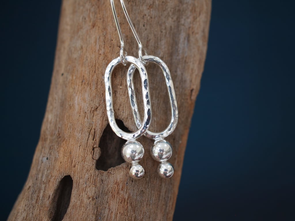 Hammered sterling silver oval dangle drop earrings, hammered silver earrings 