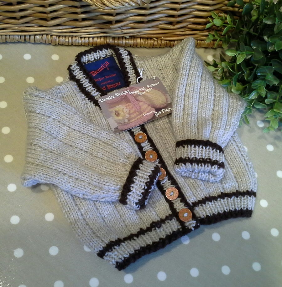 Baby Boy's  Hand Knitted Cosy Warm Cardigan  6-12  months size