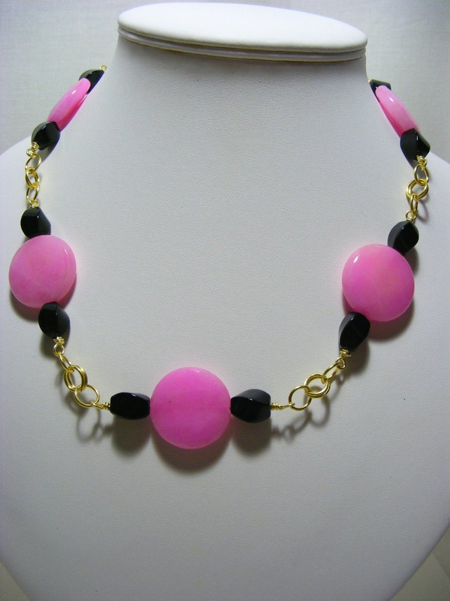 Pink Quartzite and Black Agate Gemstone Necklace