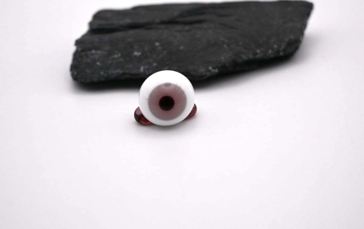 small glass eye ball keepsake figure