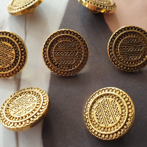 15mm 24L buttons Antique Gold