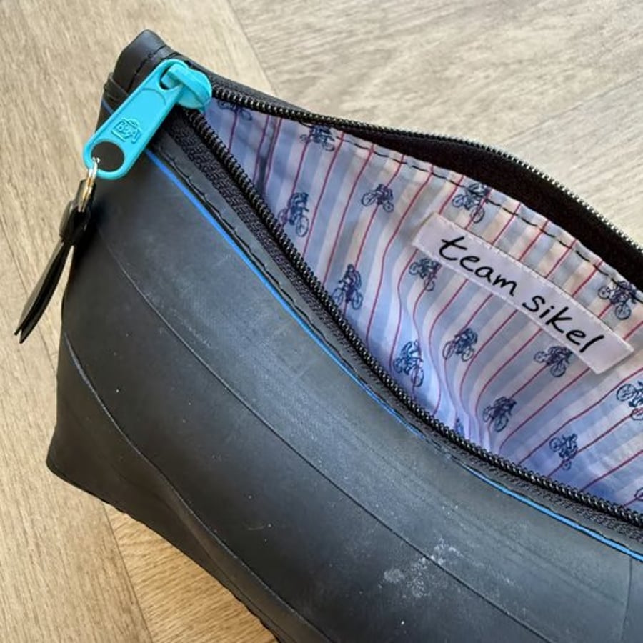Lined Inner Tube Bag - Blue Zip & Striped Cyclist Lining