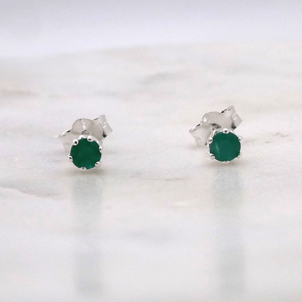 Green Onyx Facet 3mm Gemstone 6 Prong Sterling Silver Stud Earrings.
