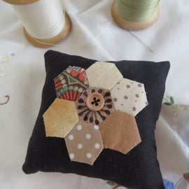 Little Hexi black pin cushion 