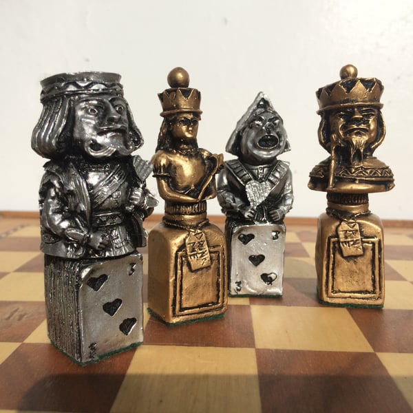 Alice in Wonderland Chess Set (Chess pieces only)