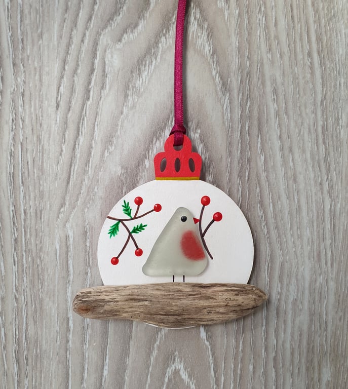 Sea glass and driftwood ROBIN