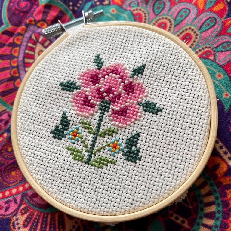 Simple Nordic Scandi Flower Pansy Counted Cross Stitch Design Pattern Chart PDF