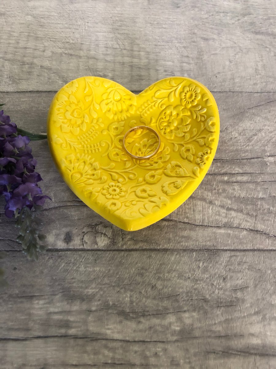 Ceramic heart trinket dish, ring dish, jewellery dish. Yellow. Handcrafted.