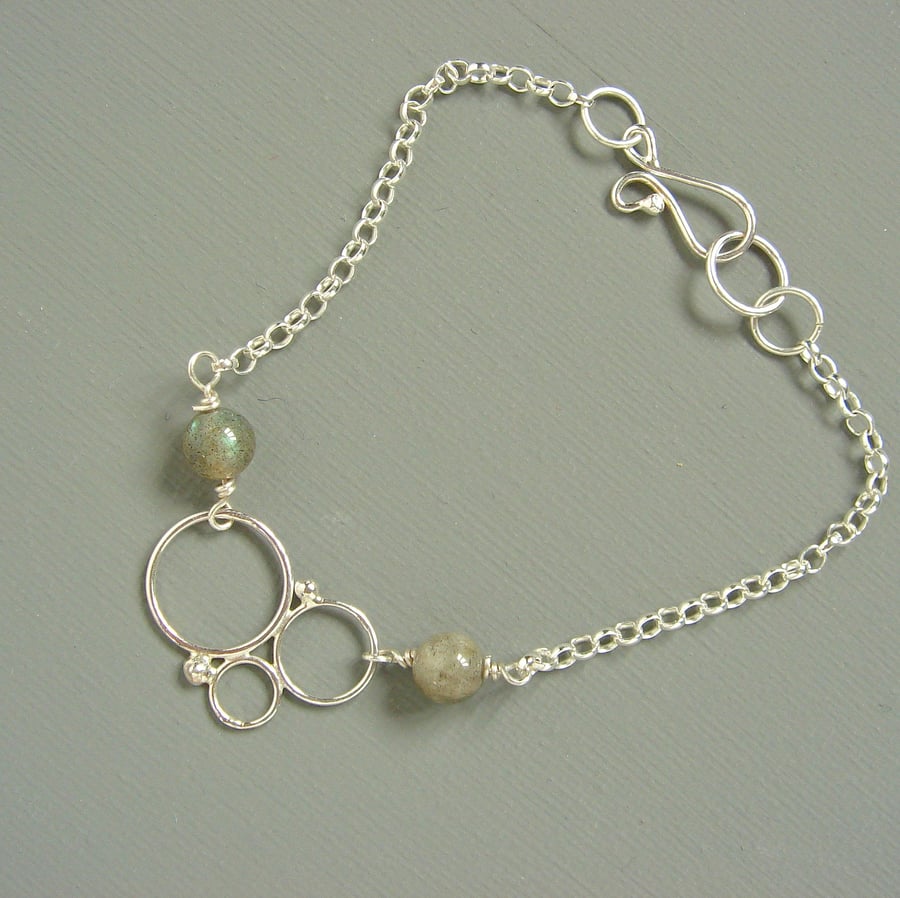 Sterling Silver Filigree and Labradorite Bubble Design Chain Bracelet