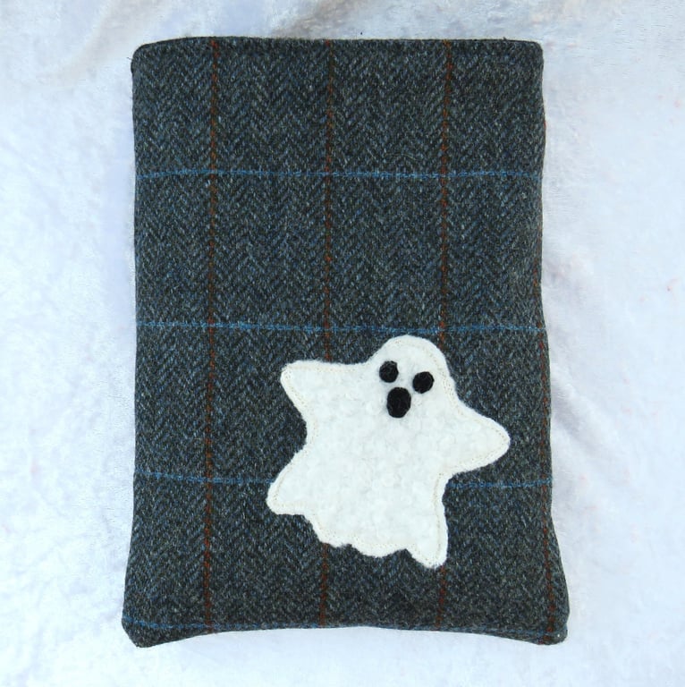 Herringbone Wool Book Sleeve: Ghost, paperback protector