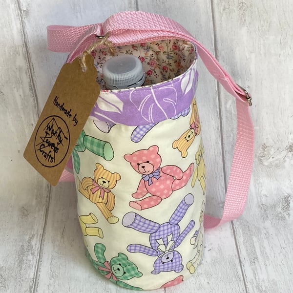 Water bottle carrier with pocket for phone. Teddies and floral