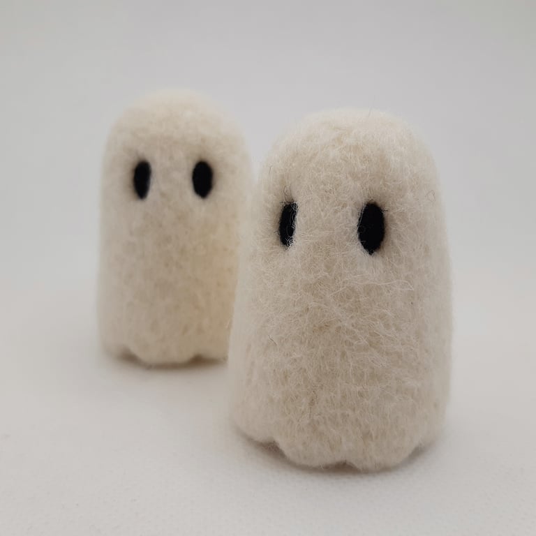 Wee Woolly Ghostie  - cute freestanding needle felted ghost ornament