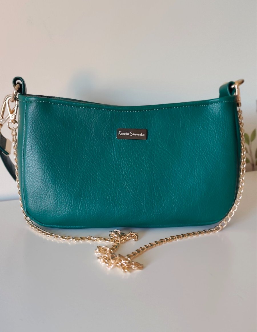 Emerald Green Structured Shoulder Bag – Handcrafted Crossbody with Gold Chain