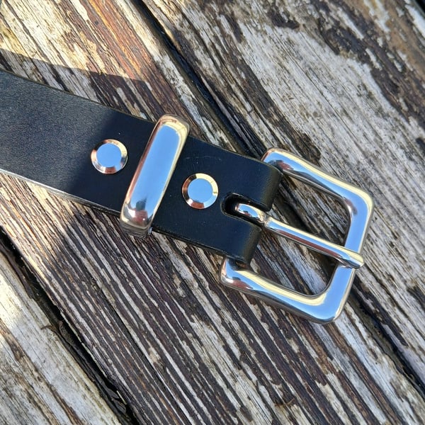 Handcrafted Lyveden Leather Belt with Chrome Buckle 