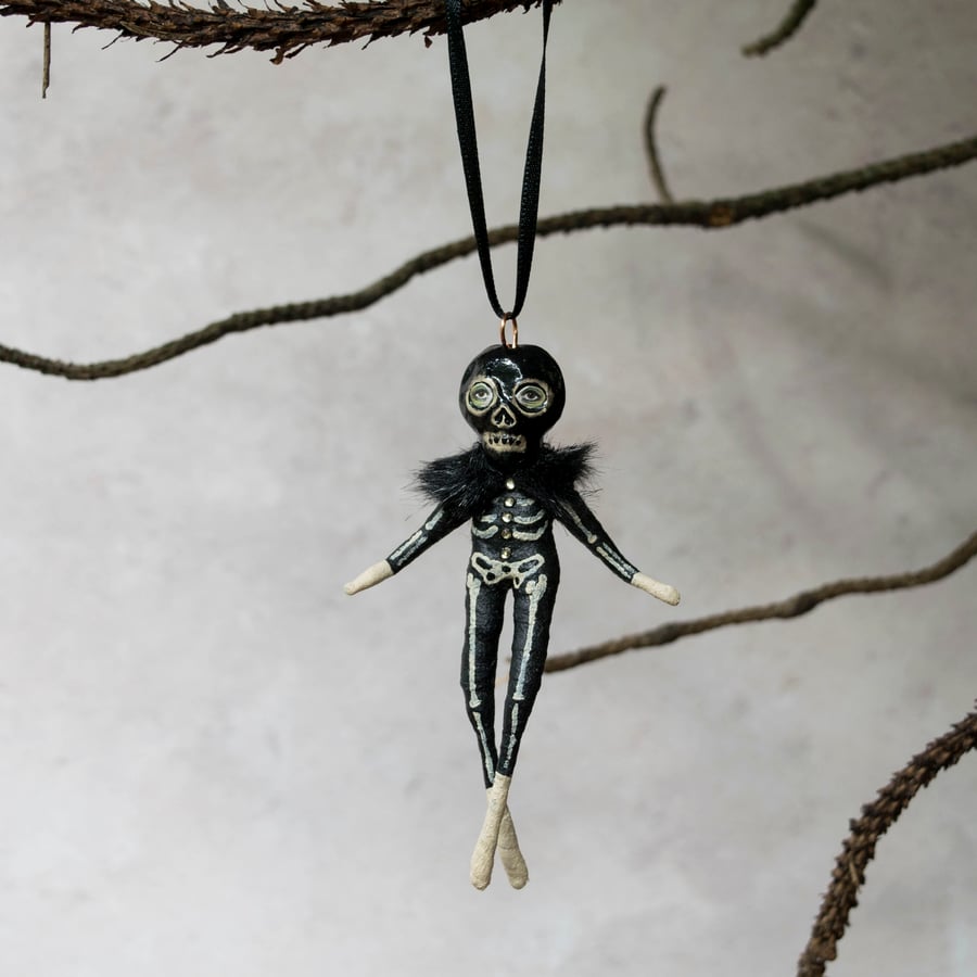 Billy the skeleton mini Halloween hanging decoration 