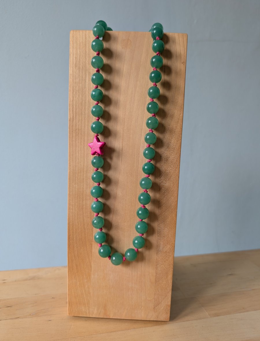 Green aventurine and pink howlite star knotted cord necklace 
