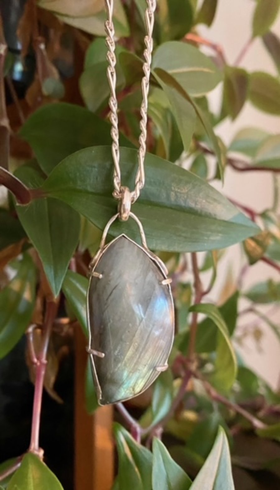 Labradorite and silver leaf pendant