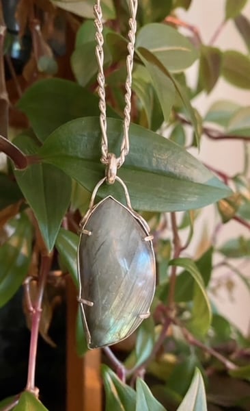 Labradorite and silver leaf pendant