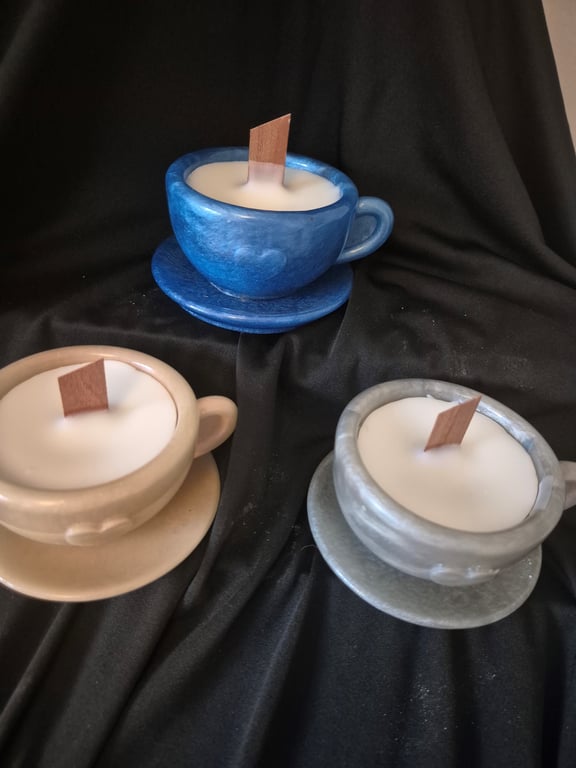 CUP AND SAUCER CANDLE HOLDER WITH WOODEN WICK 