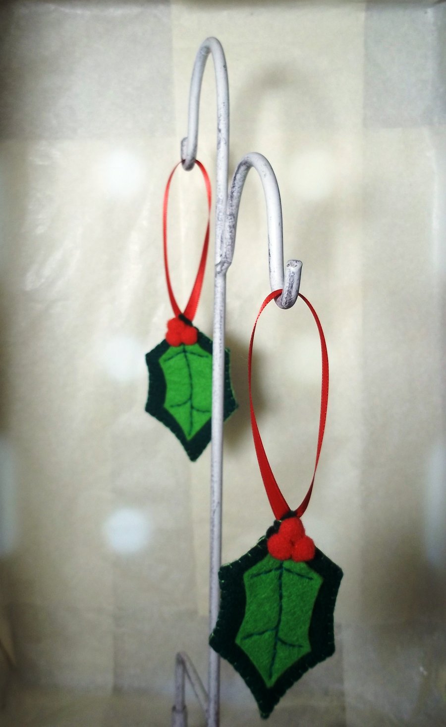 Duo of felt Holly leaves 