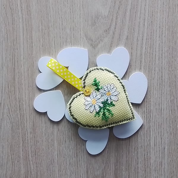 Daisy Heart, Daisies Heart, Daisy Gift, Heart Gift, Pocket Hug - Yellow