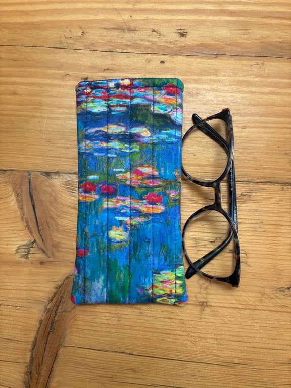 Monet Water Lilies Print Quilted Fabric Glasses Case