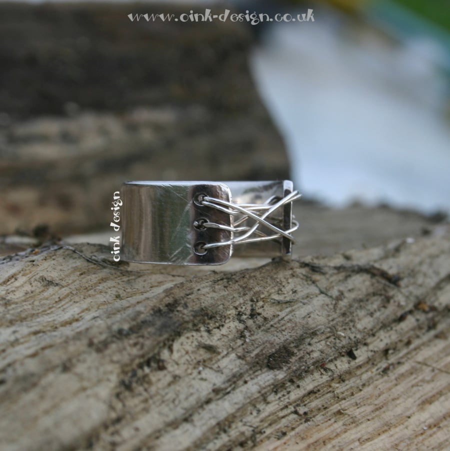Sterling silver corset ring size G