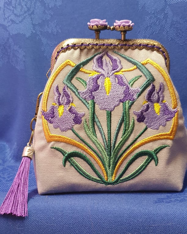The Art Deco Iris Circle Coin Purse