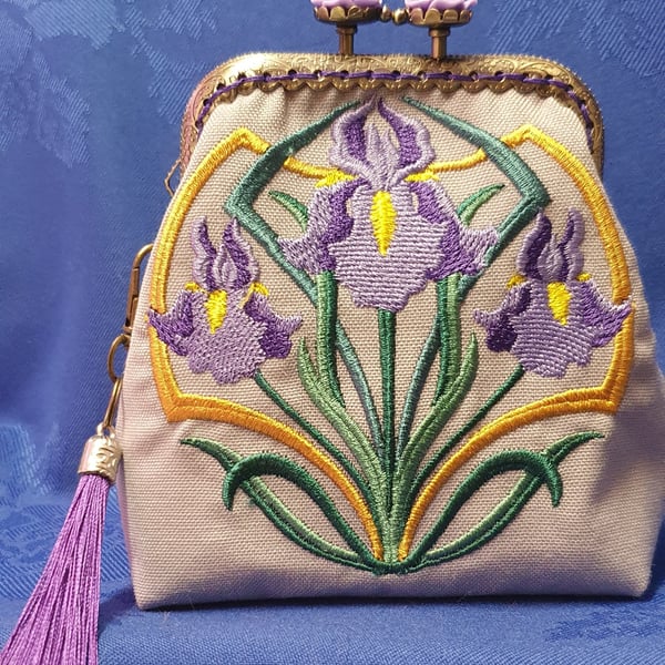 The Art Deco Iris Circle Coin Purse