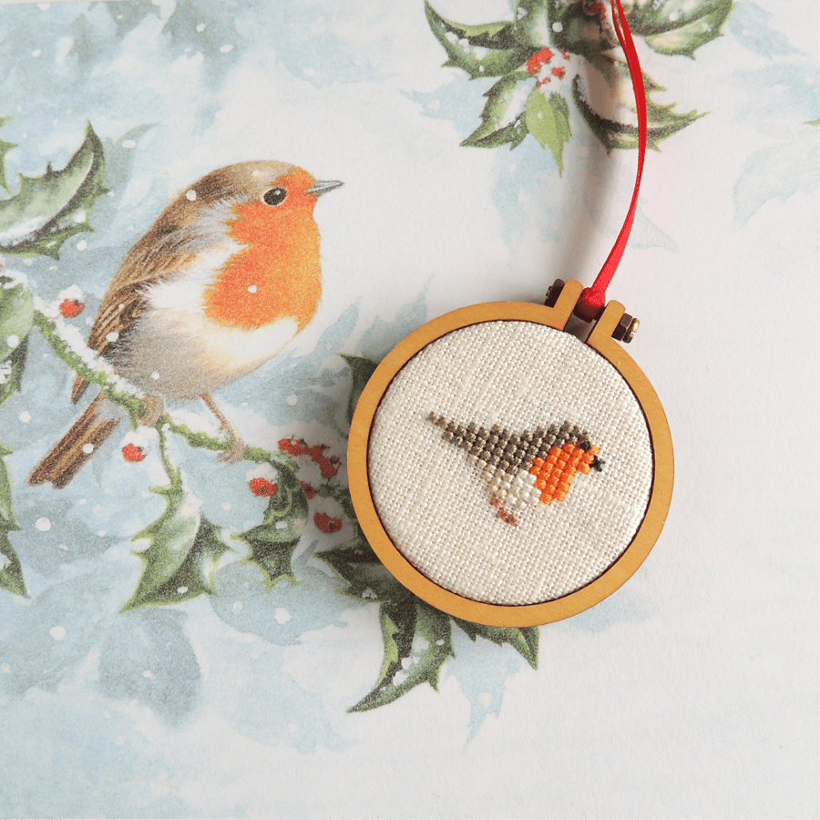 Robin tree decoration - hand embroidered robin ornament
