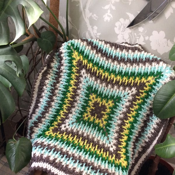 Crochet blanket in bright colours 