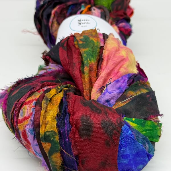 Sari silk ribbon tie dyed in India, weaving, crochet, 100g