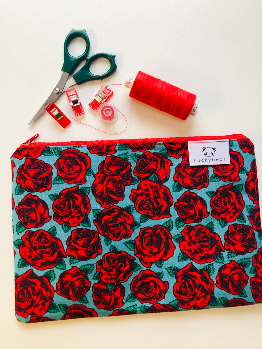 Fifties style rose print zip pouch, floral print pouch, vintage style