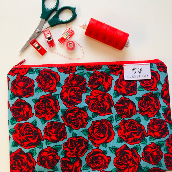 Fifties style rose print zip pouch, floral print pouch, vintage style