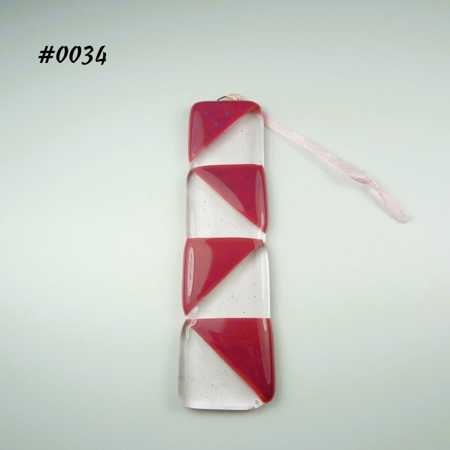 Pink triangle patterned handcrafted fused glass suncatcher (0034)