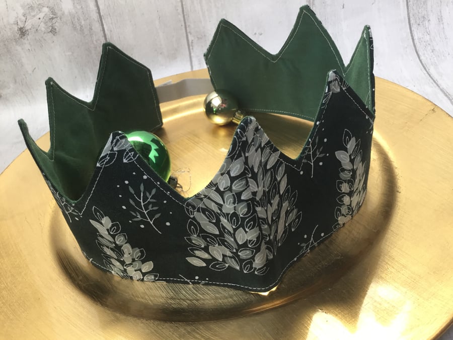 Christmas Crowns. Large reusable, crown - green with trees. Budget seconds.