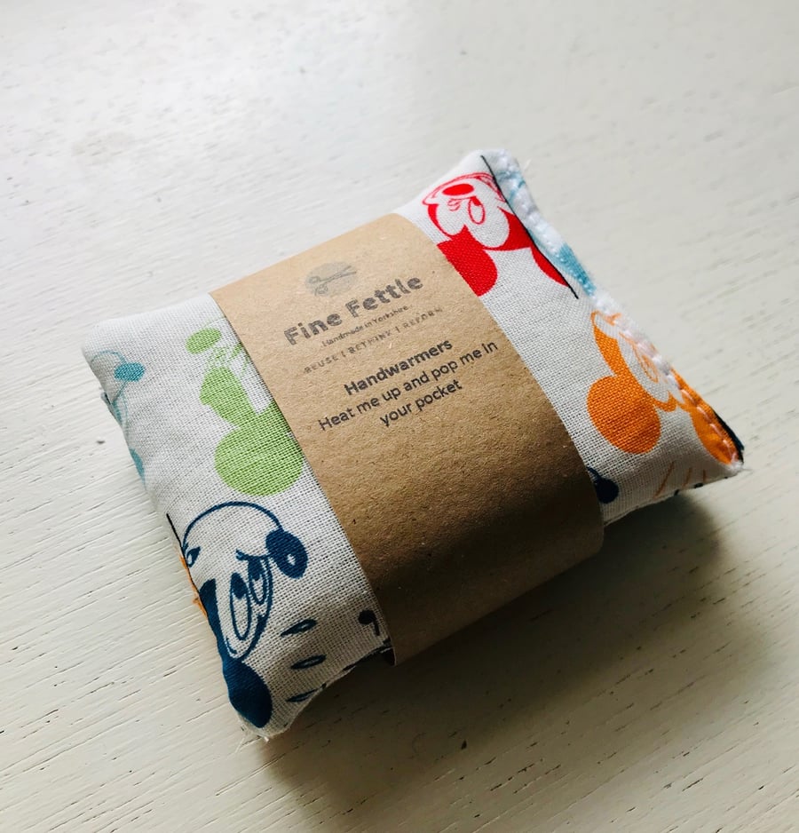 1 Pair of Reusable Hand Warmers