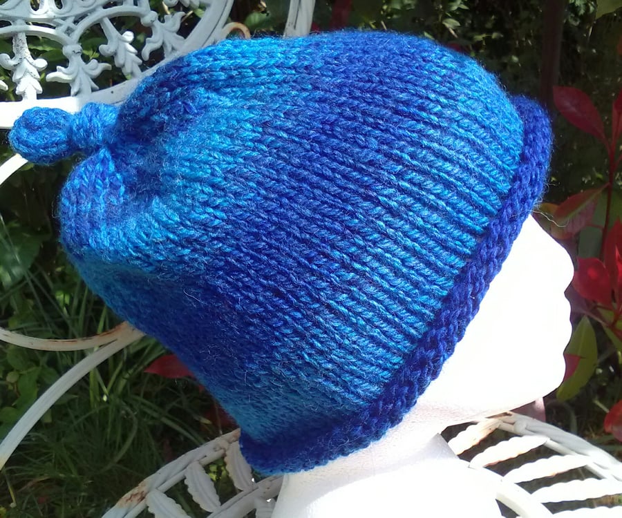 SPECIAL! Handknit KNOTTY TOP BEANIE Stripey Blues