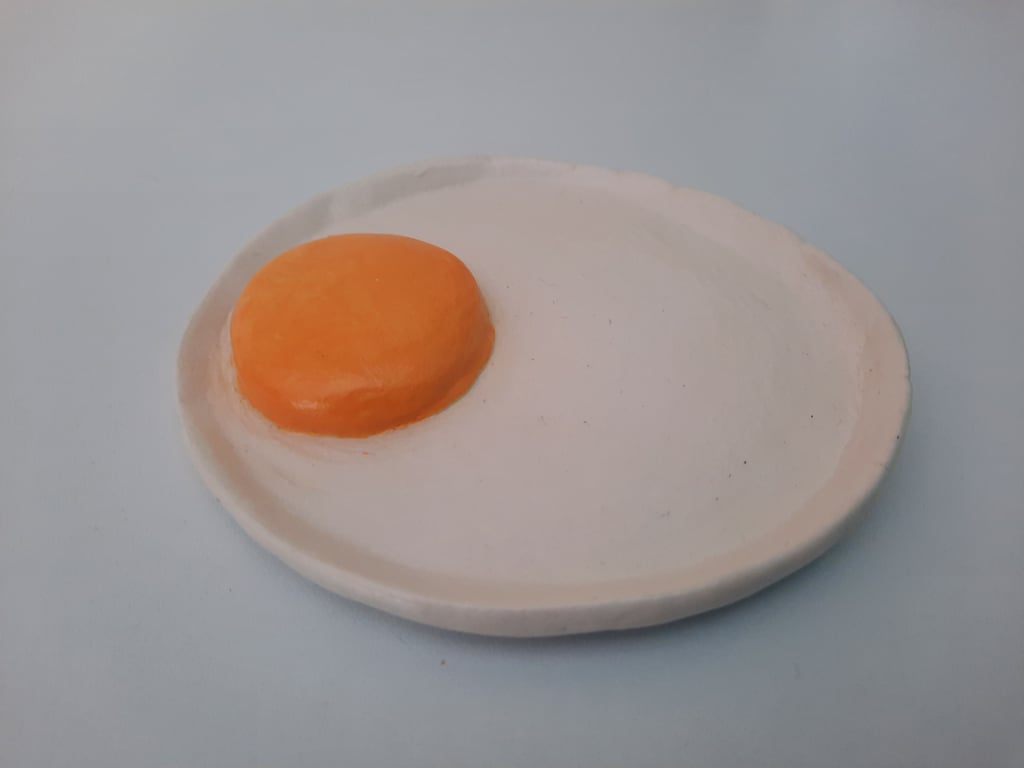 Clay sunny side up fried egg spoon rest