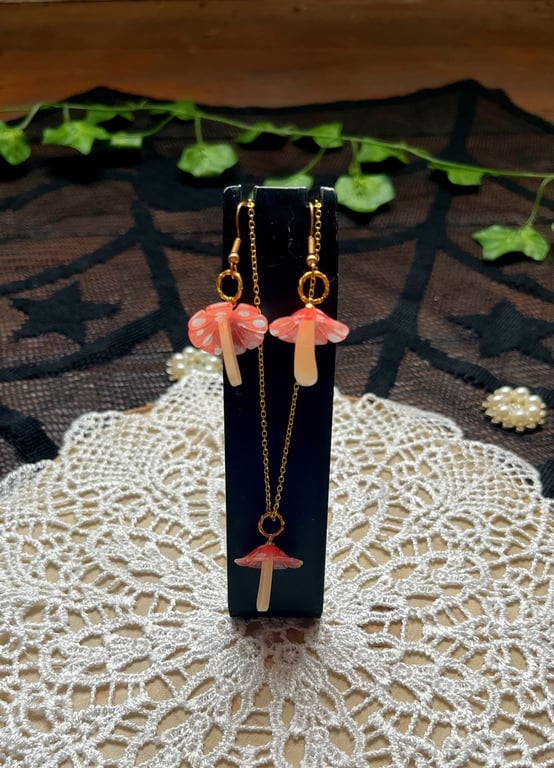 Mushroom necklace and earring set