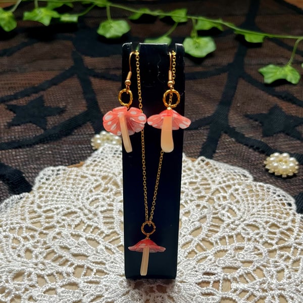 Mushroom necklace and earring set