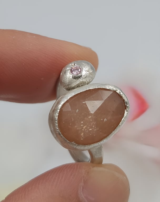 Rose Cut Peach Moonstone Slice Ring