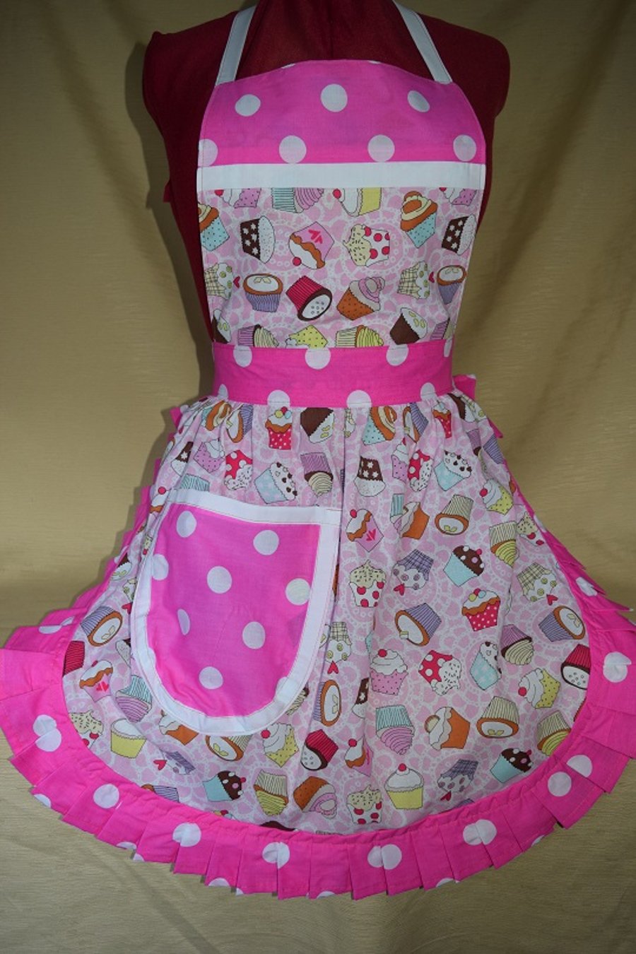 Vintage 50s Style Full Apron Pinny - Bright Pink Cupcake