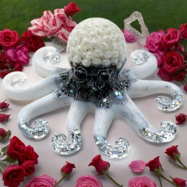 Handmade Resin Octopus Ornament – Pearl Bead Octopus Sculpture 